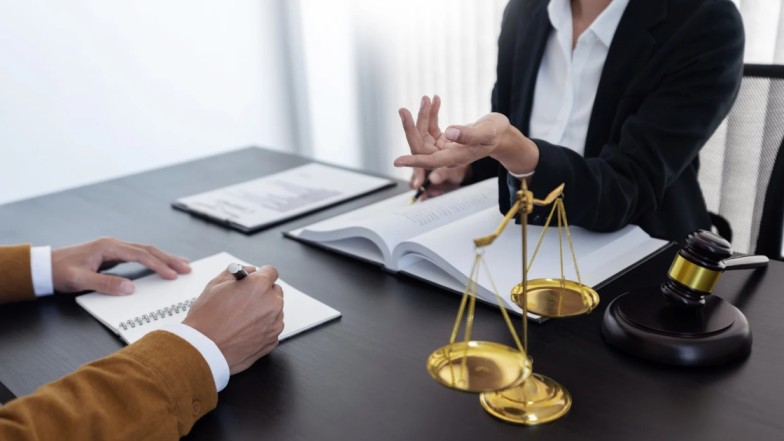 Dog bite lawyer calculating compensation and damages for client in New York