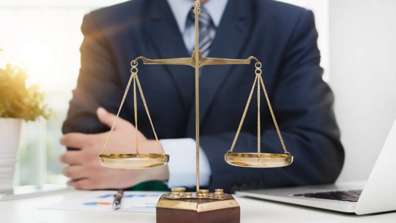 Contingency fee structure for motorcycle accident lawyer in NYC